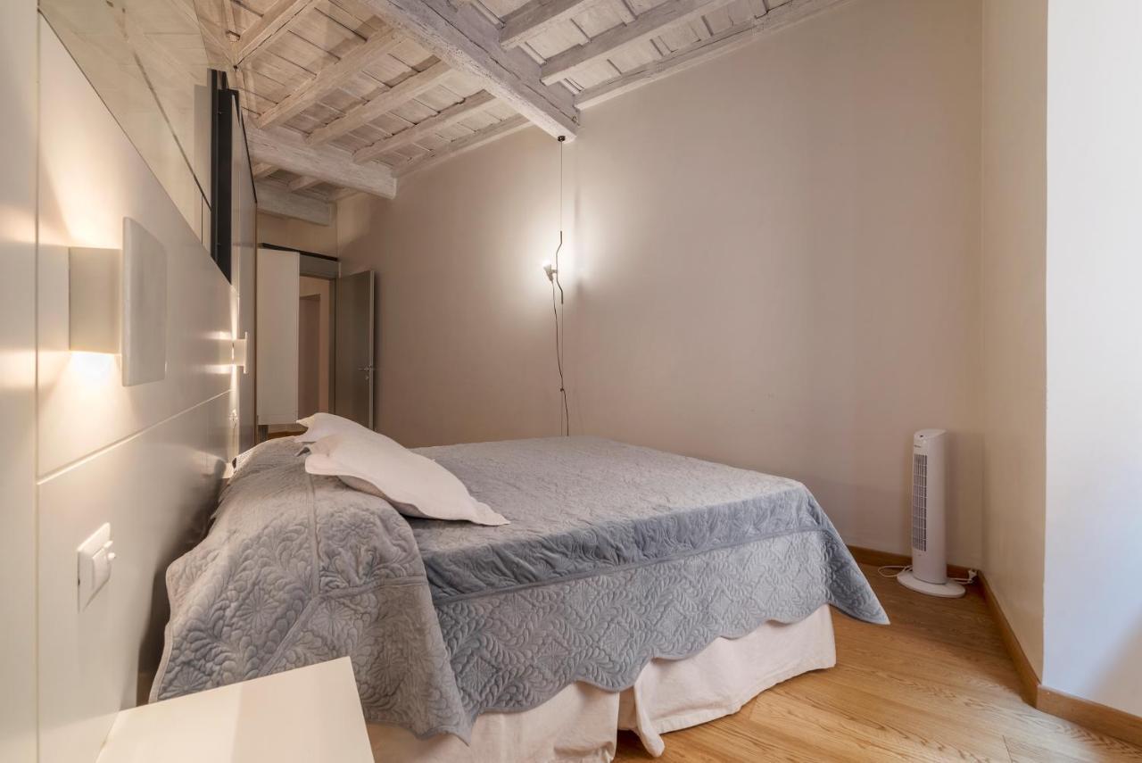 Piazza Navona Elegant Apartment روما المظهر الخارجي الصورة