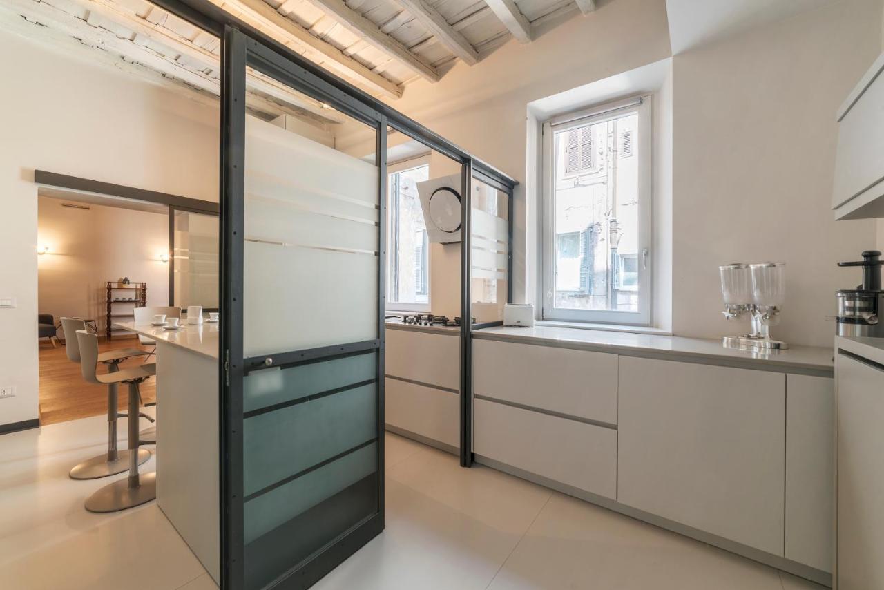 Piazza Navona Elegant Apartment روما المظهر الخارجي الصورة